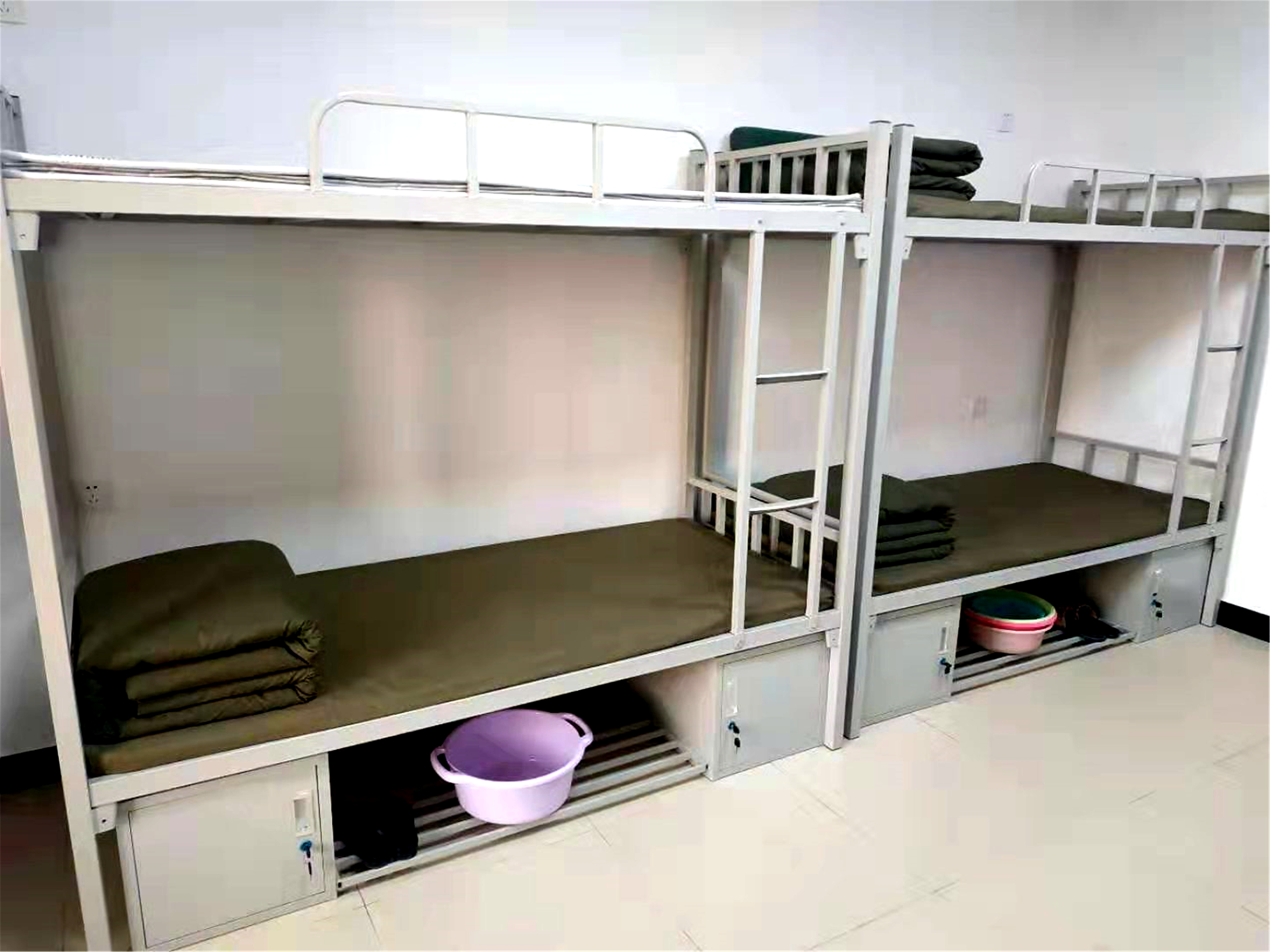 整理宿舍.jpg 整理宿舍.jpg