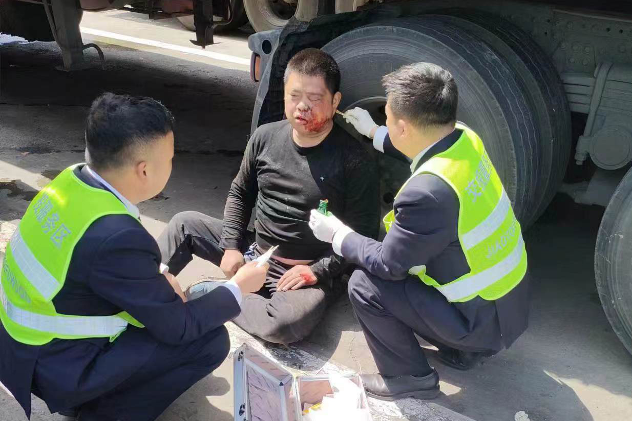 重陽服務區0.jpg 重陽服務區0.jpg